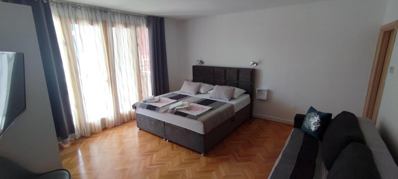 Villa Libe Baška Voda Екстериор снимка